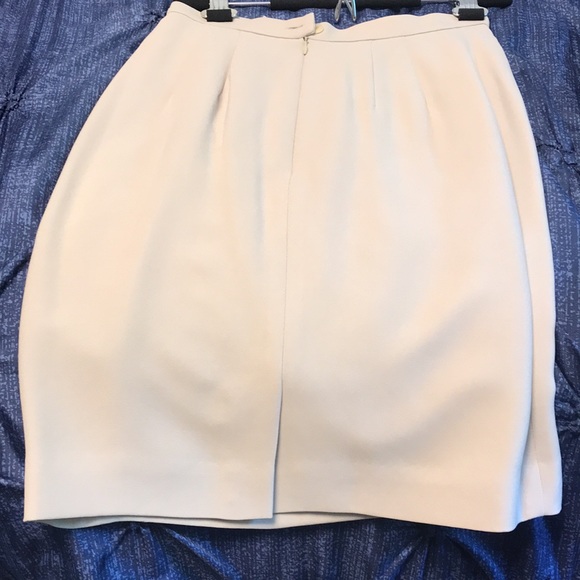 2 Beautiful skirts size 2 - Picture 4 of 6